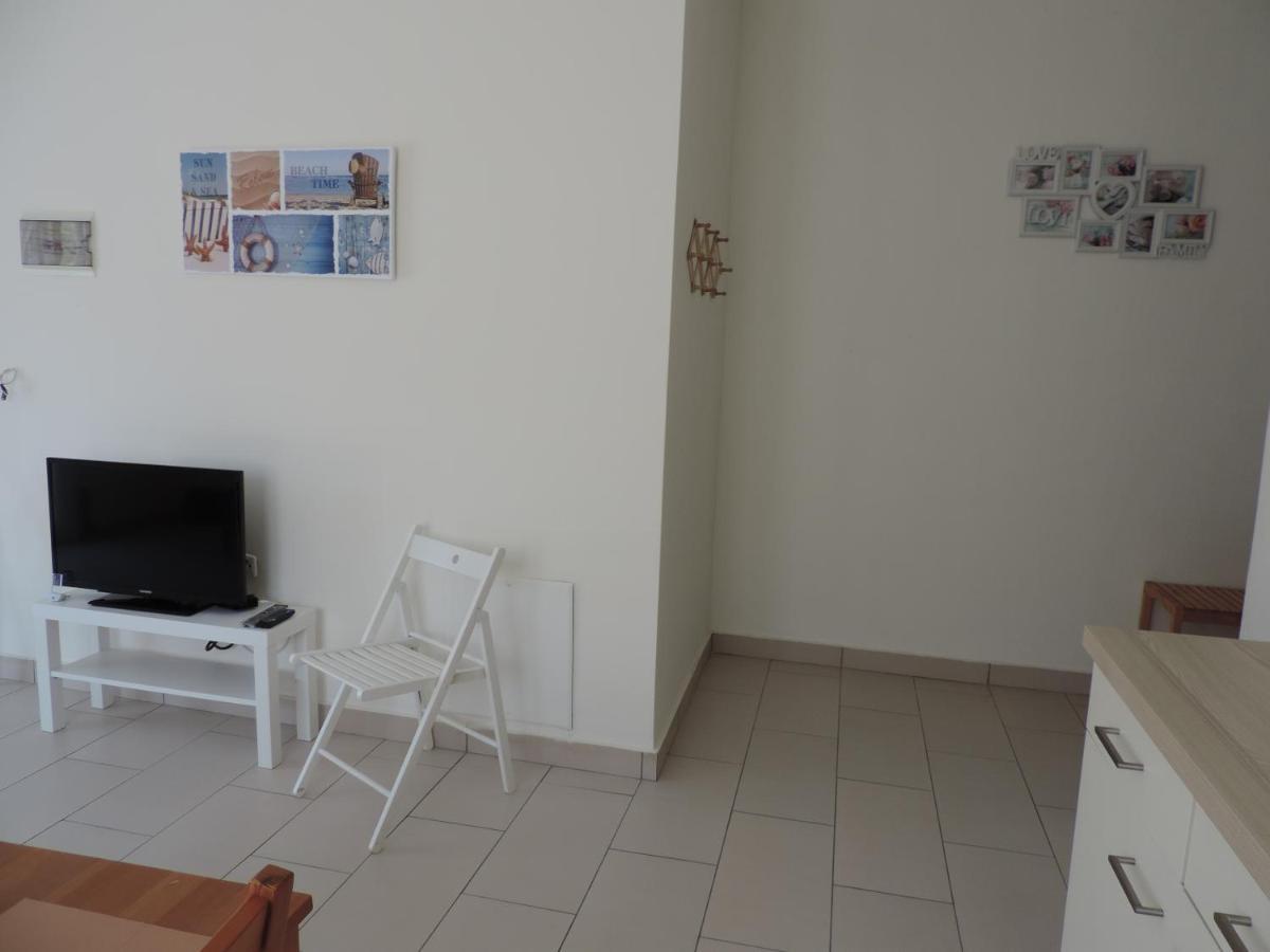 Fotis Apartments Skala Neon Kydonion Esterno foto
